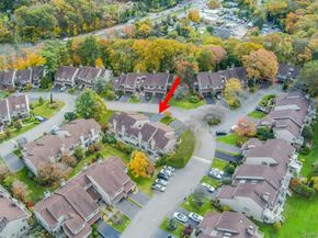 31 The Glen 31, Glen Head NY 11545