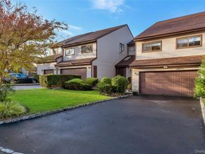 31 The Glen 31, Glen Head NY 11545