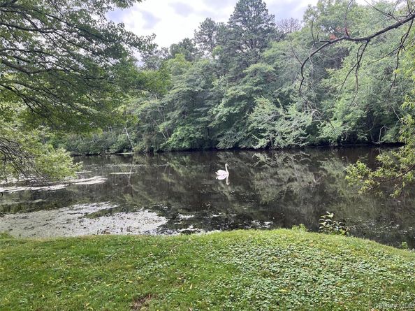 61 Forge Road 29, Riverhead NY 11901