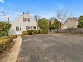 1 Ranch Lane, Levittown NY 11756