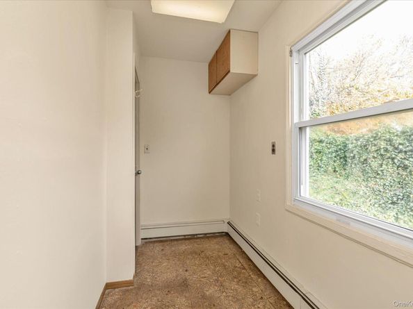 1 Ranch Lane, Levittown NY 11756