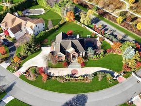 2 Old Bridge Court, Melville NY 11747