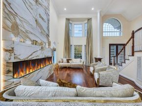 2 Old Bridge Court, Melville NY 11747