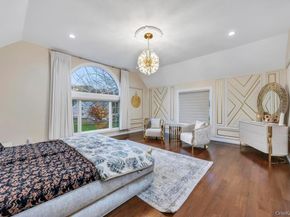 2 Old Bridge Court, Melville NY 11747