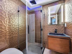 2 Old Bridge Court, Melville NY 11747