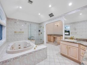 2 Old Bridge Court, Melville NY 11747