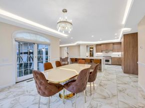 2 Old Bridge Court, Melville NY 11747