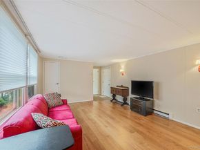 91 Village Circle W, Manorville NY 11949