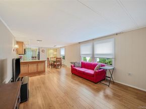 91 Village Circle W, Manorville NY 11949