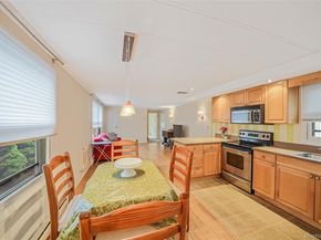 91 Village Circle W, Manorville NY 11949