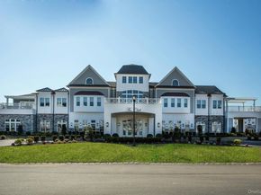 18304 Aspenwood Drive 239, Plainview NY 11803