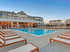 18304 Aspenwood Drive 239, Plainview NY 11803