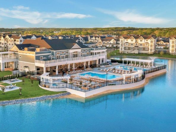 18304 Aspenwood Drive 239, Plainview NY 11803