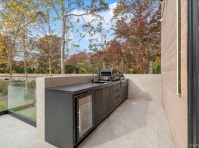 21 Westwood Road, Wainscott NY 11975