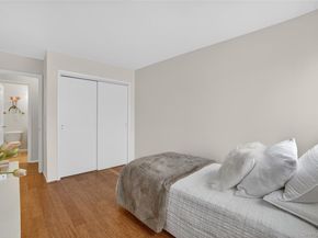 18 Granada Crescent 14, White Plains NY 10603