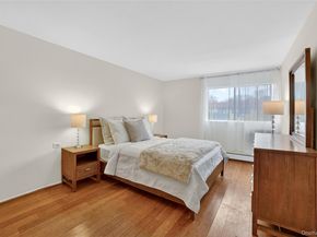 18 Granada Crescent 14, White Plains NY 10603