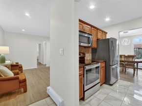 18 Granada Crescent 14, White Plains NY 10603