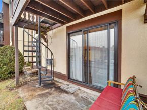 18 Granada Crescent 14, White Plains NY 10603