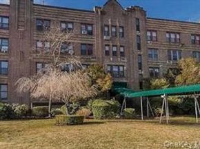 29 Woodmere Boulevard 2B, Woodmere NY 11598
