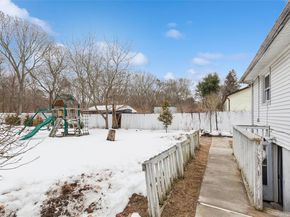 103 W Yaphank Road, Coram NY 11727