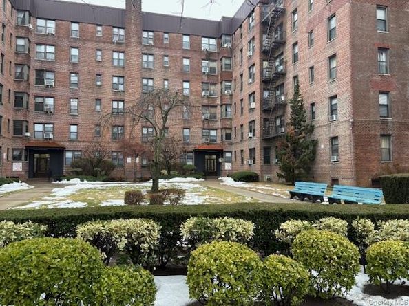 2220 Burnett Street 1G, Brooklyn NY 11229
