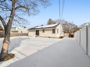 24 Elderberry Road, Syosset NY 11791