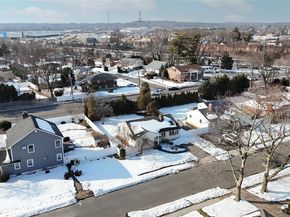 24 Elderberry Road, Syosset NY 11791