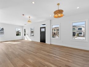 286 Dorchester Road, Garden City South NY 11530