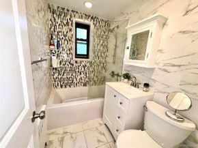 1 E Mill Drive 2G, Great Neck NY 11021