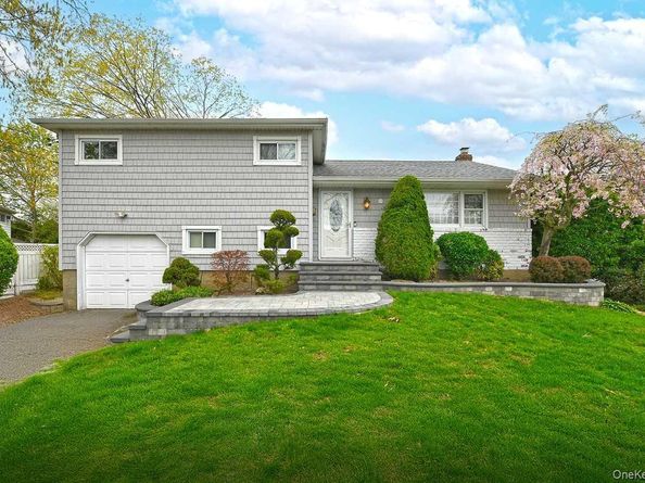 104 Charles Street, Massapequa NY 11758