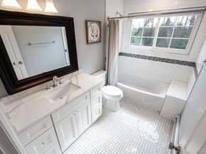 128 Pace Drive S, West Islip NY 11795