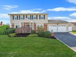 128 Pace Drive S, West Islip NY 11795