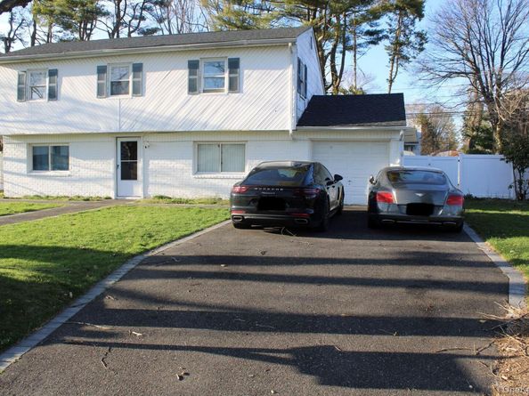 19 South Lane, Huntington NY 11743