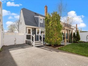 13 Spruce Street, Hicksville NY 11801