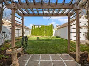 13 Spruce Street, Hicksville NY 11801