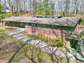10 Ponderosa Drive, Melville NY 11747