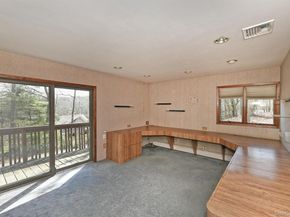 10 Ponderosa Drive, Melville NY 11747