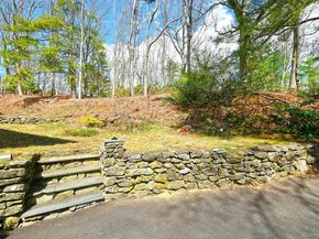 10 Ponderosa Drive, Melville NY 11747
