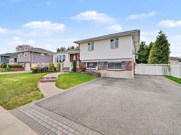 126 Washington Street, Farmingdale NY 11735