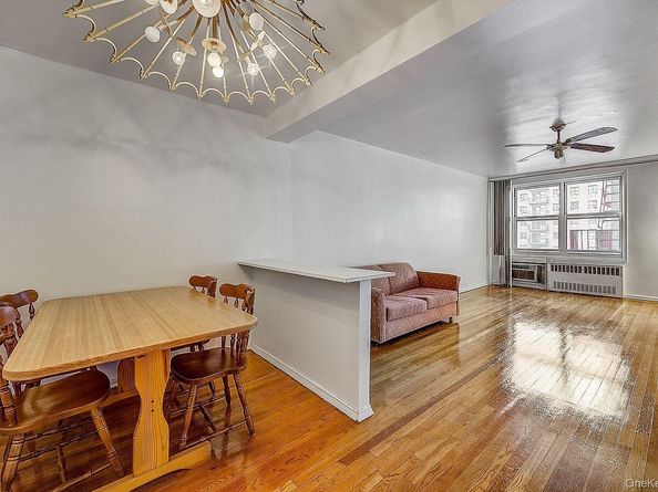 142-05 Roosevelt Avenue 521, Flushing NY 11354