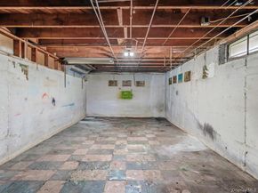 24 Jerold Street, Plainview NY 11803