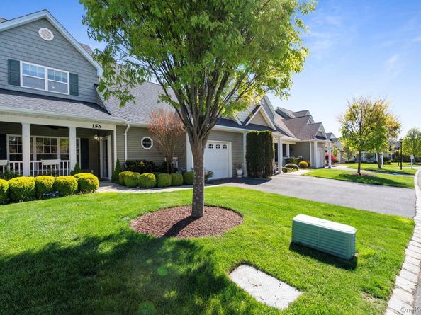 156 Stoneleigh Drive, Riverhead NY 11901