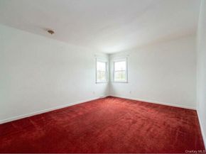 20030 39th Avenue, Bayside NY 11361