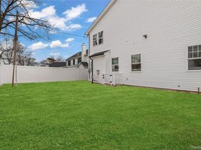 43 Barter Lane, Hicksville NY 11801