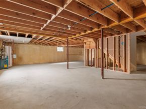 43 Barter Lane, Hicksville NY 11801