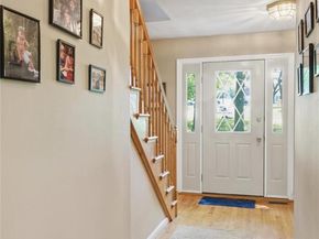 23 Abbey Lane, Setauket NY 11733