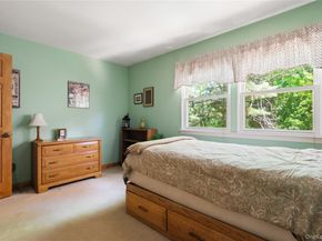 23 Abbey Lane, Setauket NY 11733