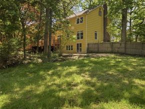 23 Abbey Lane, Setauket NY 11733