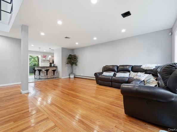 140 North Street, Locust Valley NY 11560