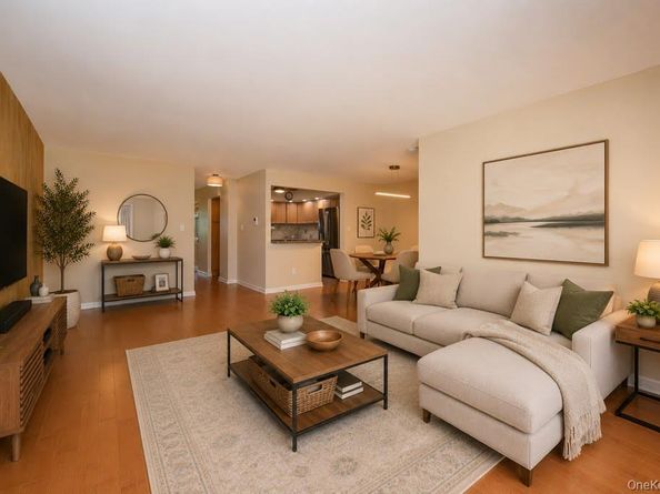 71-21 163rd Street 3202, Fresh Meadows NY 11365